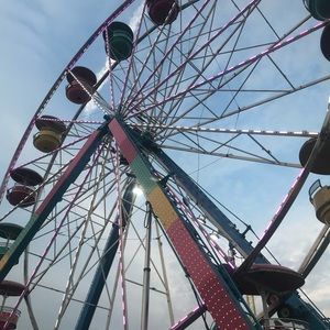 Meet your Posher, Qr thrift queen